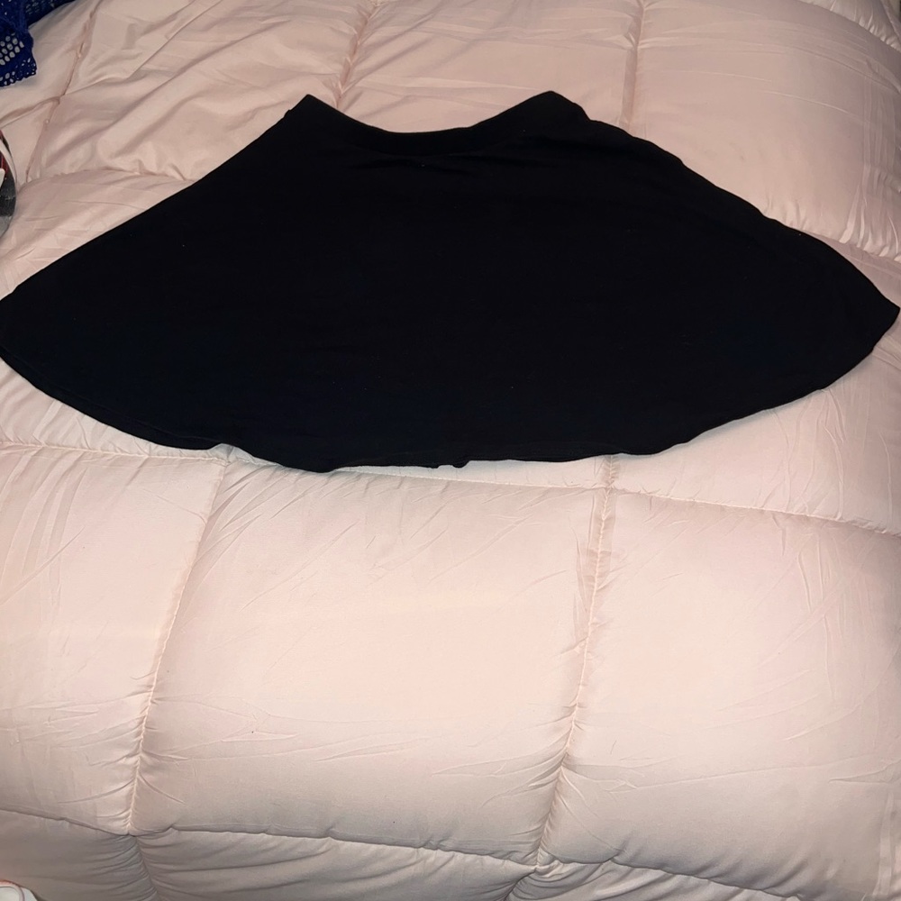 Black skater skirt